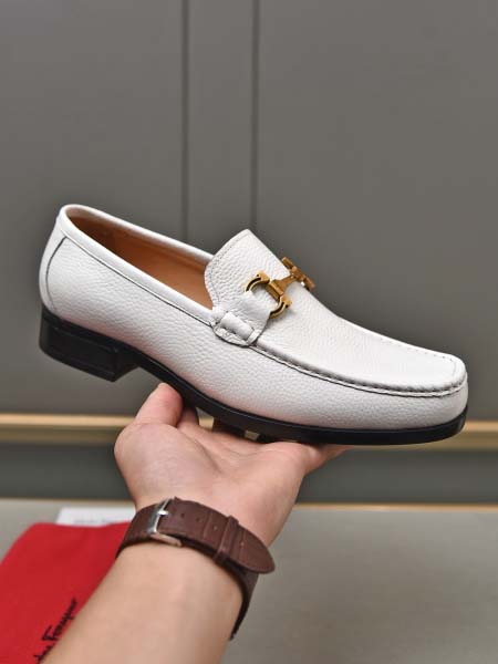 2026年7月13日入荷新品Ferragamoカジュアルシュ...
