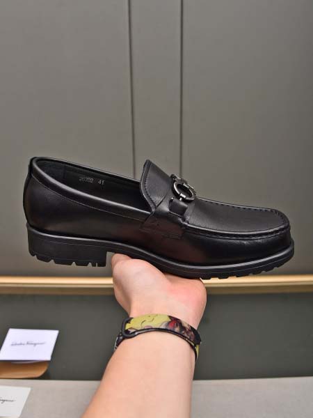 2026年7月13日入荷新品Ferragamoカジュアルシュ...