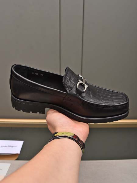 2026年7月13日入荷新品Ferragamoカジュアルシュ...
