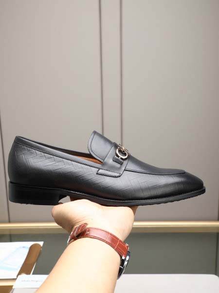2026年7月13日入荷新品Ferragamoカジュアルシュ...