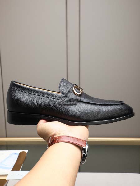 2026年7月13日入荷新品Ferragamoカジュアルシュ...