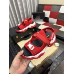 2026年7月16日入荷新品DSQカジュアルシューズ/スニーカー｜メンズ靴人気本革製ギフト/誕生日/TL工場