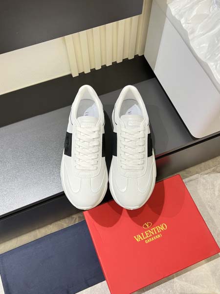 2026年7月16日入荷新品VALENTINOカジュアルシュ...