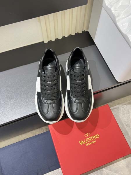 2026年7月16日入荷新品VALENTINOカジュアルシュ...