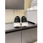 2026年7月16日入荷新品VALENTINOカジュアルシューズ/スニーカー｜メンズ靴人気本革製ギフト/誕生日/TL工場