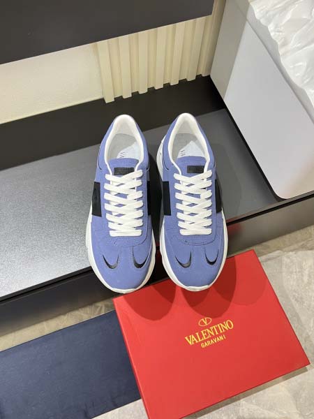 2026年7月16日入荷新品VALENTINOカジュアルシュ...