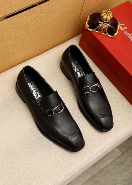 2026年7月16日入荷新品Ferragamoカジュアルシュ...