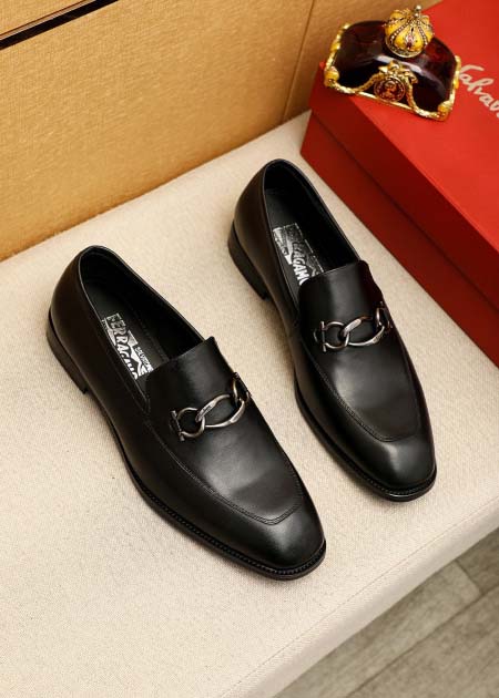2026年7月16日入荷新品Ferragamoカジュアルシュ...