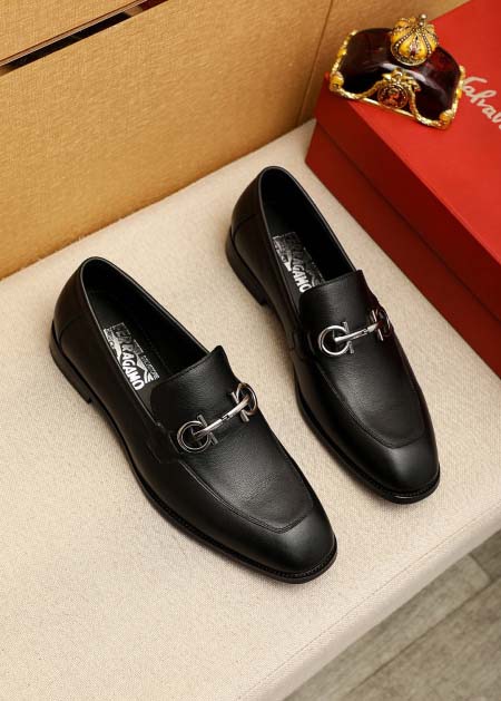 2026年7月16日入荷新品Ferragamoカジュアルシュ...