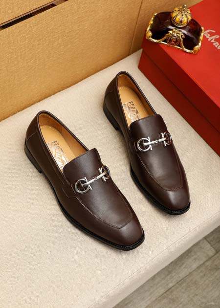 2026年7月16日入荷新品Ferragamoカジュアルシュ...