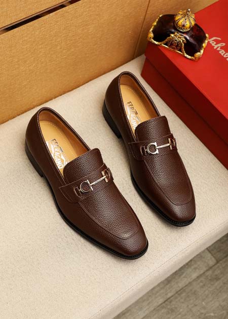 2026年7月16日入荷新品Ferragamoカジュアルシュ...
