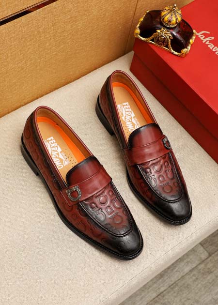 2026年7月17日入荷新品Ferragamoカジュアルシュ...
