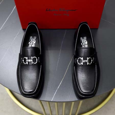 2026年7月17日入荷新品Ferragamoカジュアルシュ...