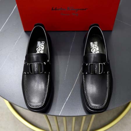2026年7月17日入荷新品Ferragamoカジュアルシュ...