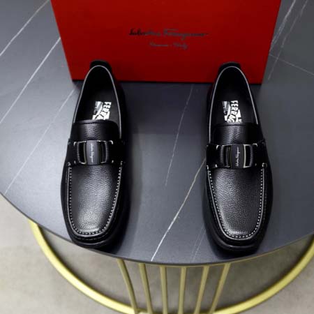 2026年7月17日入荷新品Ferragamoカジュアルシュ...