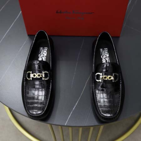 2026年7月17日入荷新品Ferragamoカジュアルシュ...