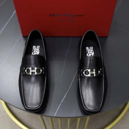 2026年7月17日入荷新品Ferragamoカジュアルシュ...