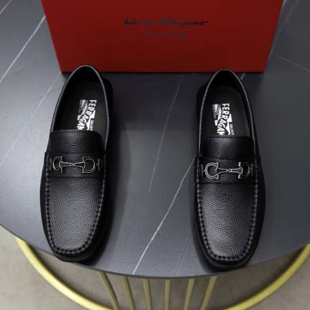 2026年7月17日入荷新品Ferragamoカジュアルシュ...