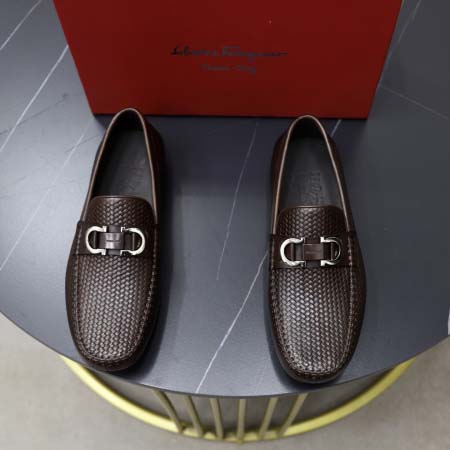 2026年7月17日入荷新品Ferragamoカジュアルシュ...