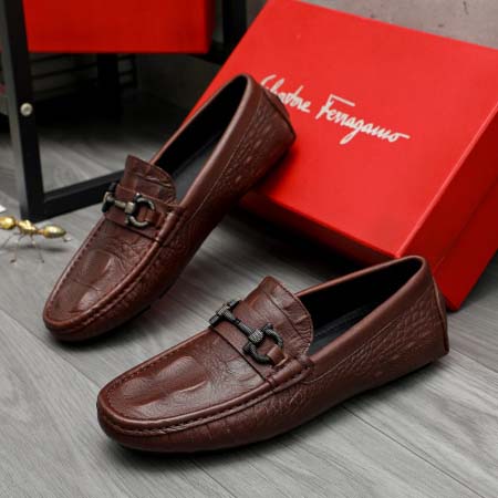 2026年7月17日入荷新品Ferragamoカジュアルシュ...