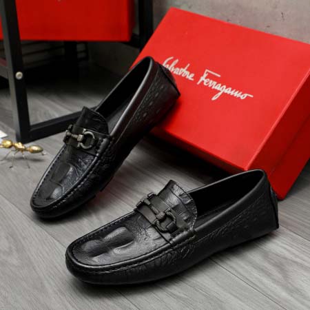 2026年7月17日入荷新品Ferragamoカジュアルシュ...