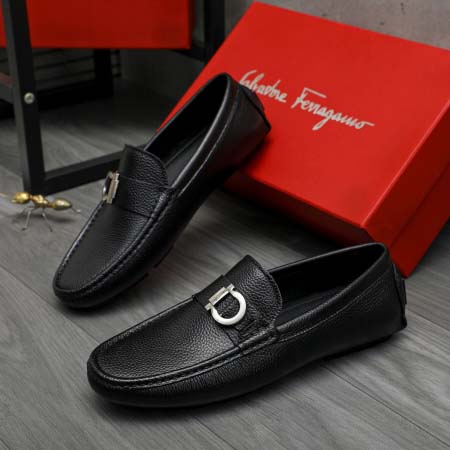 2026年7月17日入荷新品Ferragamoカジュアルシュ...