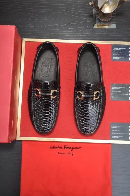 2026年7月18日入荷新品Ferragamoカジュアルシュ...