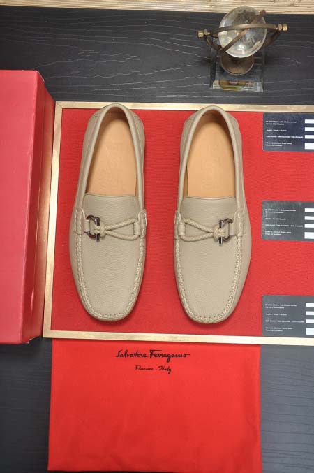 2026年7月18日入荷新品Ferragamoカジュアルシュ...