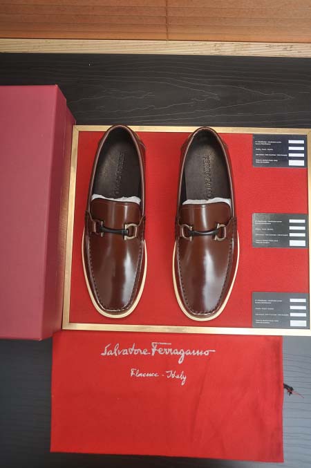 2026年7月18日入荷新品Ferragamoカジュアルシュ...