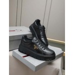 2026年7月18日入荷新品Pradaカジュアルシューズ/スニーカー｜メンズ靴人気本革製ギフト/誕生日/TL工場