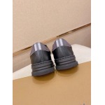 2026年7月18日入荷新品BURBERRYカジュアルシューズ/スニーカー｜メンズ靴人気本革製ギフト/誕生日/TL工場
