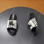 2026年7月18日入荷新品Burberryカジュアルシューズ/スニーカー｜メンズ靴人気本革製ギフト/誕生日/TL工場