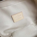 2026年7月19日入荷Louis VuittonM44936 Nice Nano  Monogram   14.0 x 10.2 x 8.5   高品質新作/誕生日プレゼント/XS工場