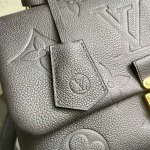 2026年7月19日入荷Louis VuittonM45978 Madeleine BB  Monogram Empreinte  Monogram  S-lock  Pochette Mtis  高品質新作/誕生日プレゼント/XS工場