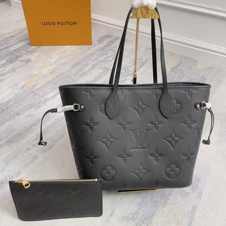 2026年7月19日入荷Louis Vuitton M143...