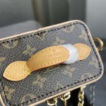 2026年7月19日入荷Louis VuittonM03772   MICRO VANITY   Micro Vanity  Vanity  Monogram C     高品質新作/誕生日プレゼント/XS工場