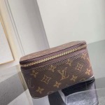 2026年7月19日入荷Louis VuittonM43690 43689 43688    Monogram  35.019.09.0  22.514.08.5   高品質新作/誕生日プレゼント/XS工場