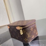 2026年7月19日入荷Louis VuittonM43690 43689 43688    Monogram  35.019.09.0  22.514.08.5   高品質新作/誕生日プレゼント/XS工場