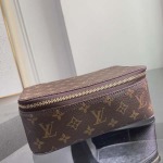 2026年7月19日入荷Louis VuittonM43690 43689 43688    Monogram  35.019.09.0  22.514.08.5   高品質新作/誕生日プレゼント/XS工場