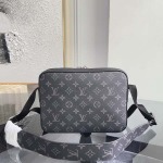 2026年7月19日入荷Louis VuittonM30233  Taga  Monogram  2019  Outdoor 29.5x 20 高品質新作/誕生日プレゼント/XS工場