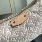 2026年7月19日入荷Louis VuittonM29879 mini moon  mini moon  monogram emreinte   cire  高品質新作/誕生日プレゼント/XS工場