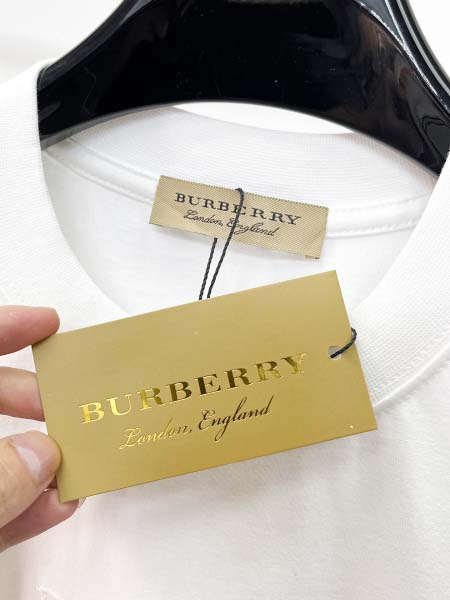 2026年8月18日入荷新作Burberry半袖 tシャツ高品質★ファッション/誕生日プレゼント/贈り物/DM工場