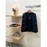 2026年8月7日入荷秋冬新作Pradaジャケット高級品/LD工場