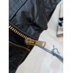 2026年8月7日入荷秋冬新作Pradaジャケット高級品/LD工場