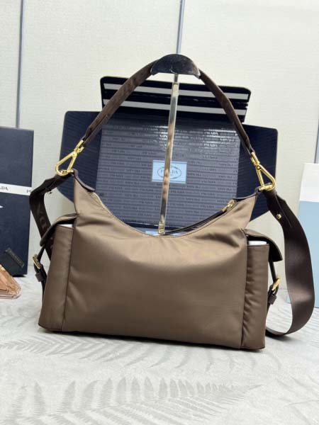 2026年9月28日入荷新作Prada極品/正規品同様/人気/革/バッグ/TY工場