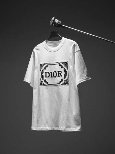 2026年9月5日秋冬新作DIOR半袖 tシャツ高品質人気の...