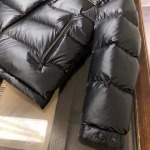 2026年9月10日秋冬新作Pradaダウンジャケット高品質人気の商品