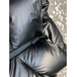 2026年9月11日秋冬新作PRADAダウンジャケット高品質人気の商品/YGY工場