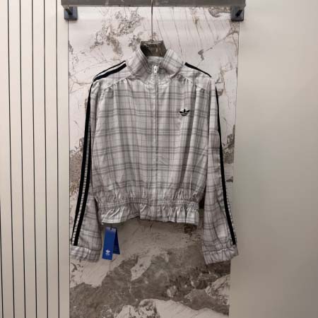 2026年10月6日入荷秋冬新作Adidas上下女性用ファッション/誕生日プレゼント/贈り物 can工場