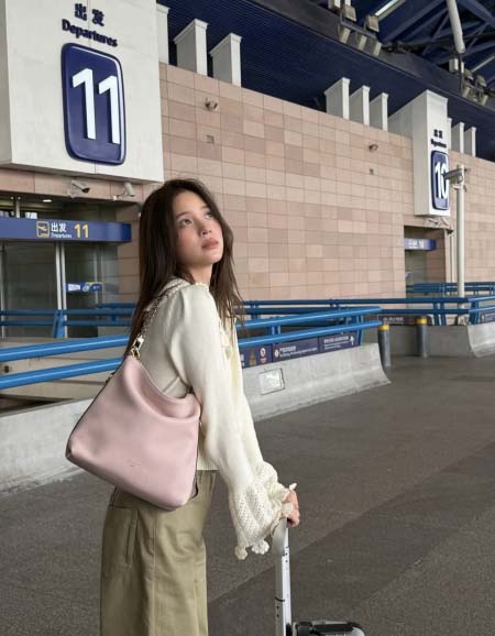 2026年10月8日入荷秋冬新作Louis Vuitton ニットカーディガン  女性用ファッション/誕生日プレゼント/贈り物 can工場